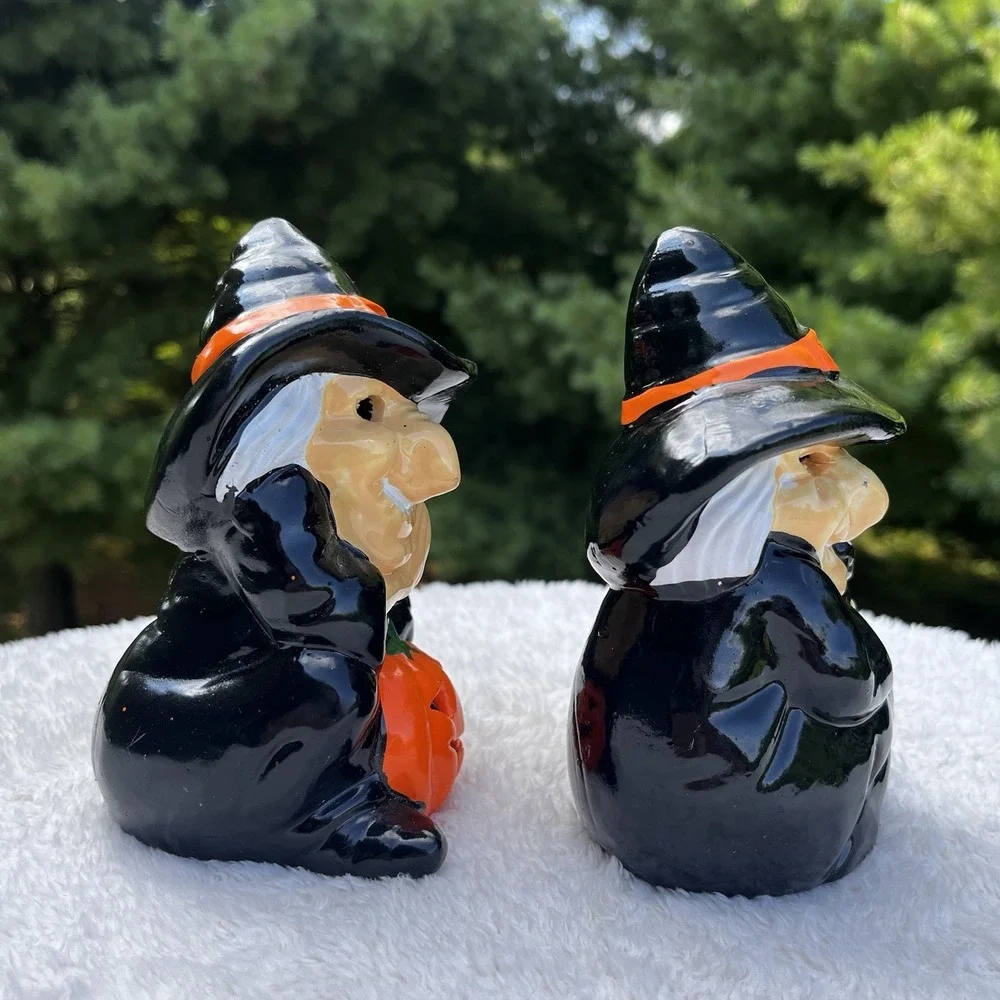 Vintage Halloween Witches 5.5